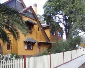  Burwood Bed and Breakfast  Сидней